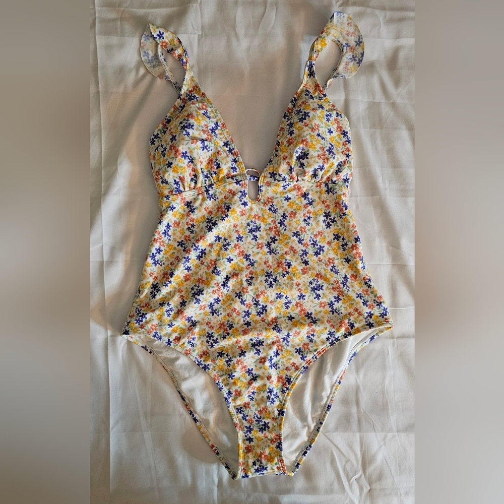 Shade & Shore Ditsy Floral Ruffle Plunge One-Piece Swimsuit - Size Large